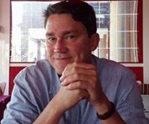 Eduardo Simón
