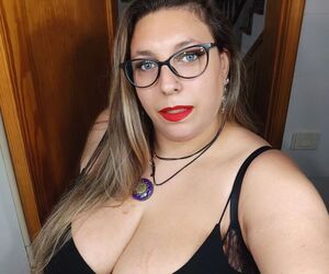 María