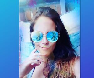 Rebeca889