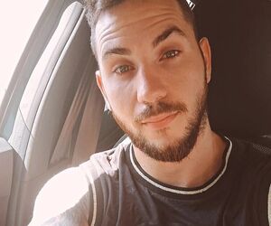 tonidarkandark