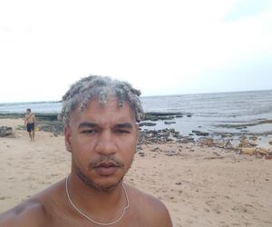 Alê