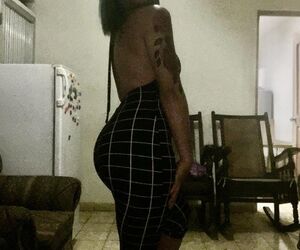 Lili