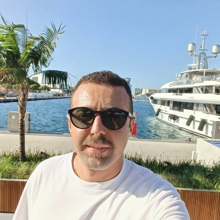 Foto de perfil de Adam